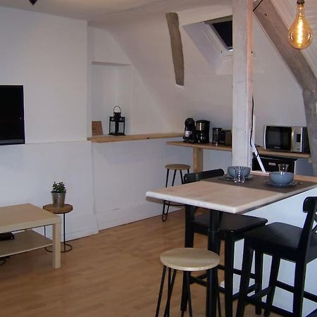 Rennes: Studio 4 Couchages, Proche Commerces, Bus. Dış mekan fotoğraf