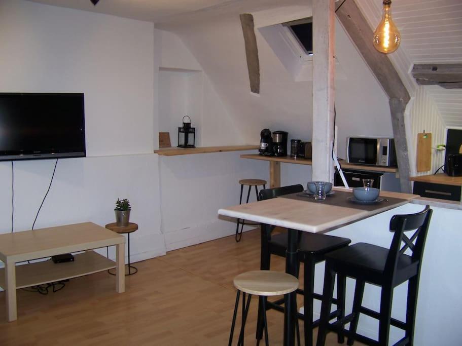 Rennes: Studio 4 Couchages, Proche Commerces, Bus. Dış mekan fotoğraf